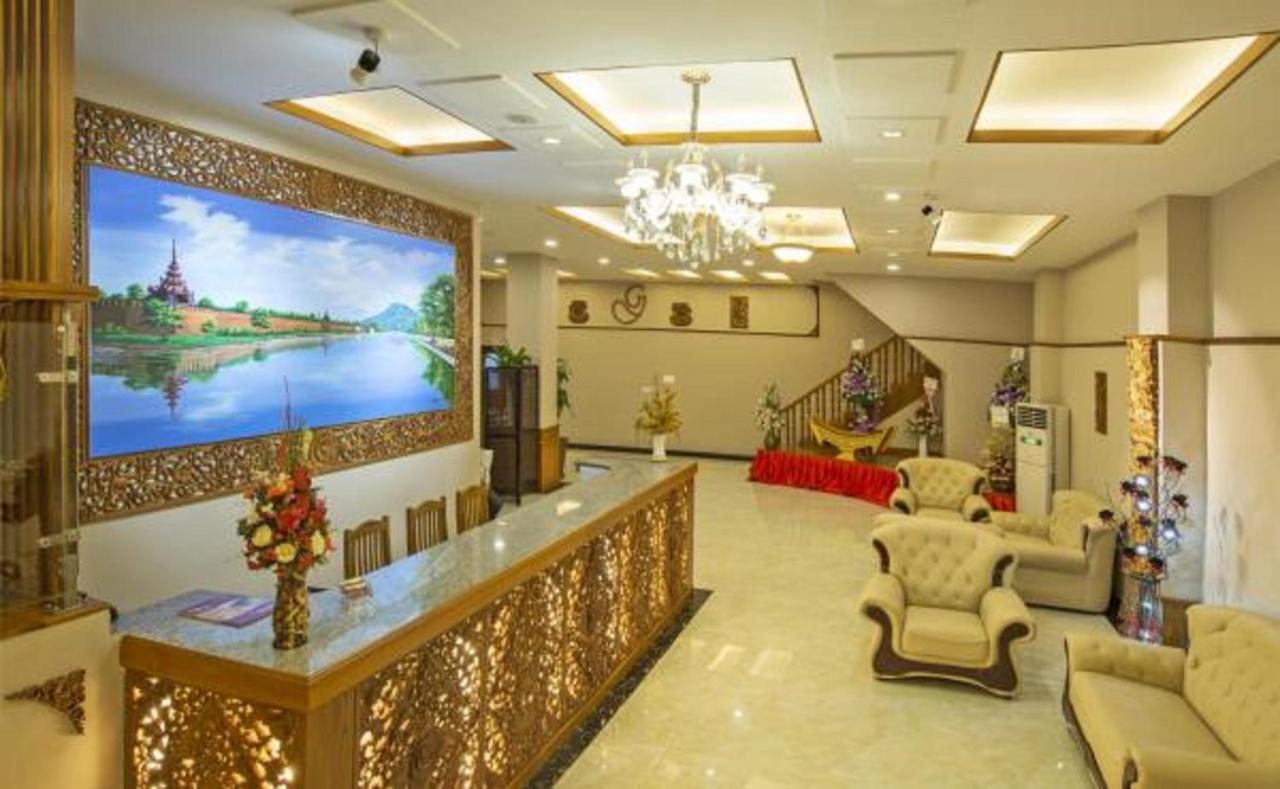 Royal Golden 9 Miles Hotel Γιανγκόν Εξωτερικό φωτογραφία